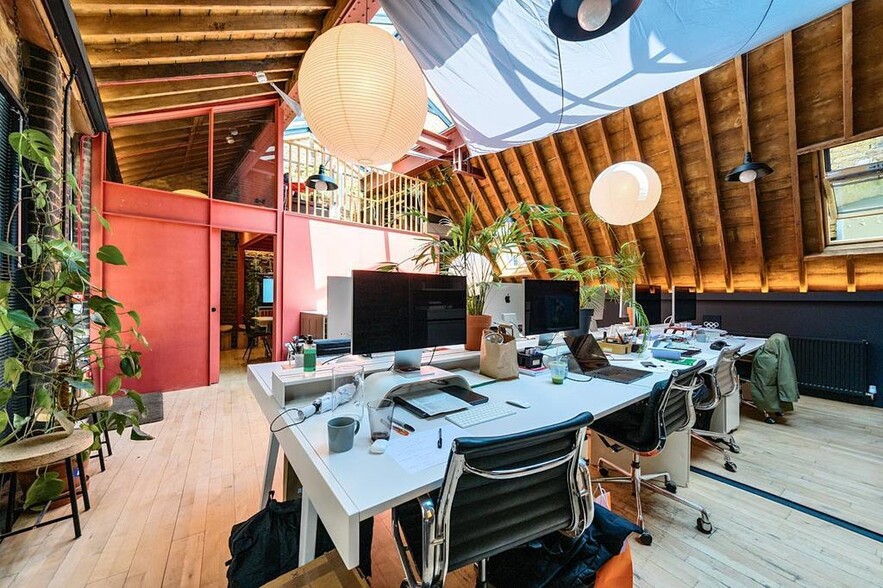 Hackney Rd, London for lease - Building Photo - Image 1 of 70