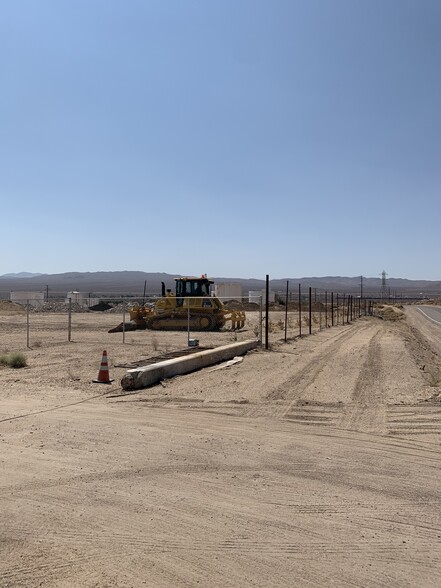 Daggett Yermo Rd, Daggett, CA for lease - Building Photo - Image 3 of 3