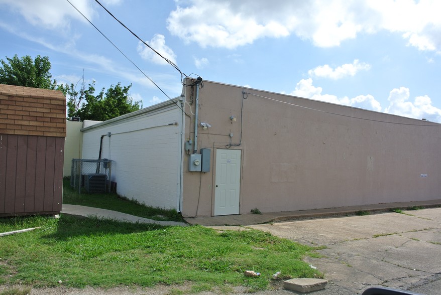 801 N 8th St, Killeen, TX for lease - Building Photo - Image 3 of 4