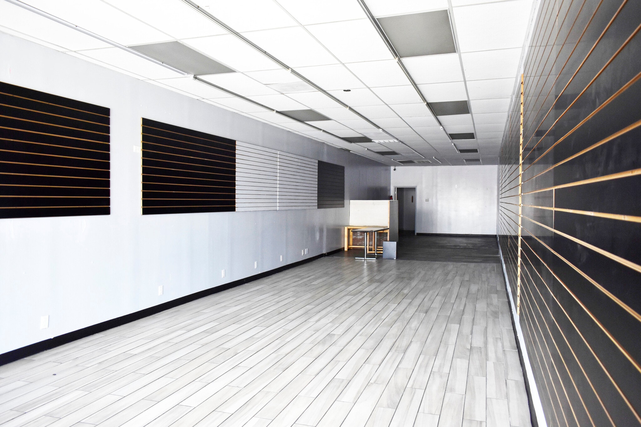 3330 Hillcroft Ave, Houston, TX for lease Interior Photo- Image 1 of 6