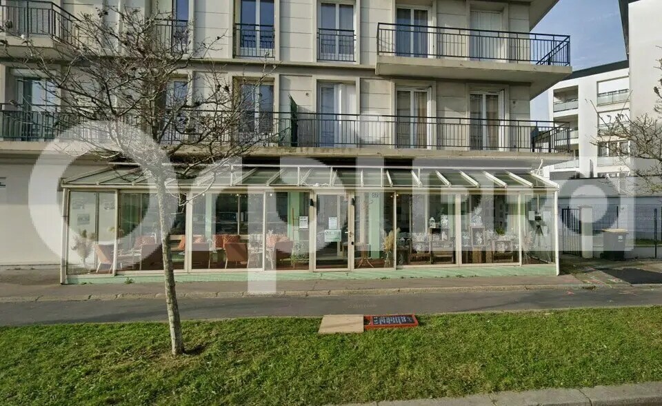 Vente Commerce 147 m² - Photo 1