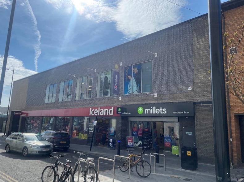 4-19 York Rd, Southend On Sea for lease - Primary Photo - Image 1 of 1