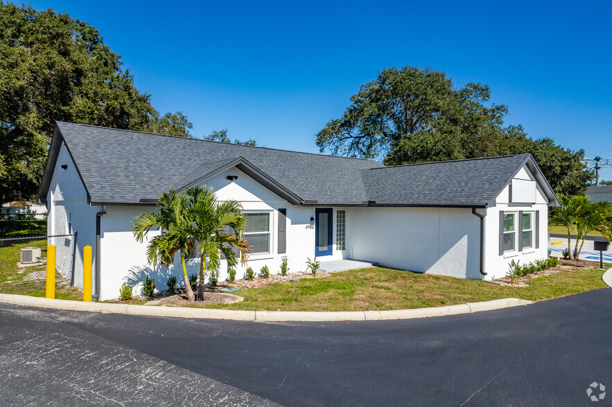 6903 Gunn Hwy, Tampa, FL for sale - Primary Photo - Image 1 of 1