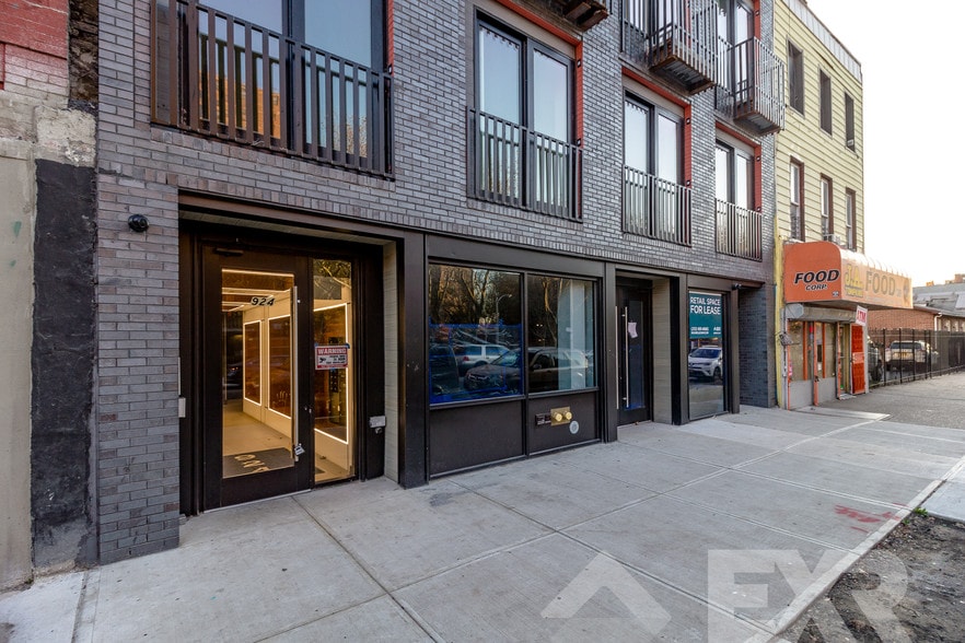 924 Myrtle Ave, Brooklyn, NY for lease - Other - Image 2 of 6