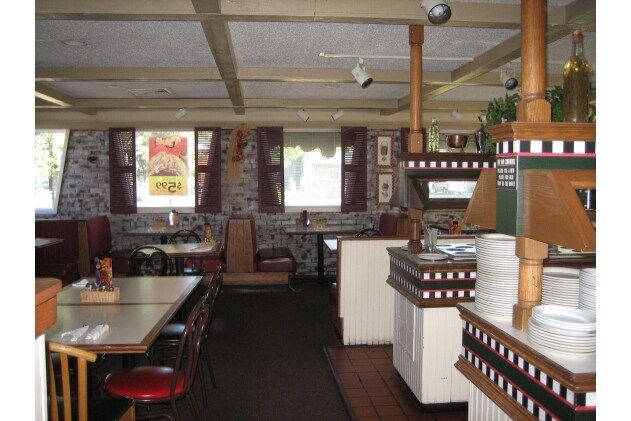 1345 Fairport Rd Ny 14450 Restaurant Property For 2 135 Sf Retail Building Offered At 389 000 In Fairport Ny