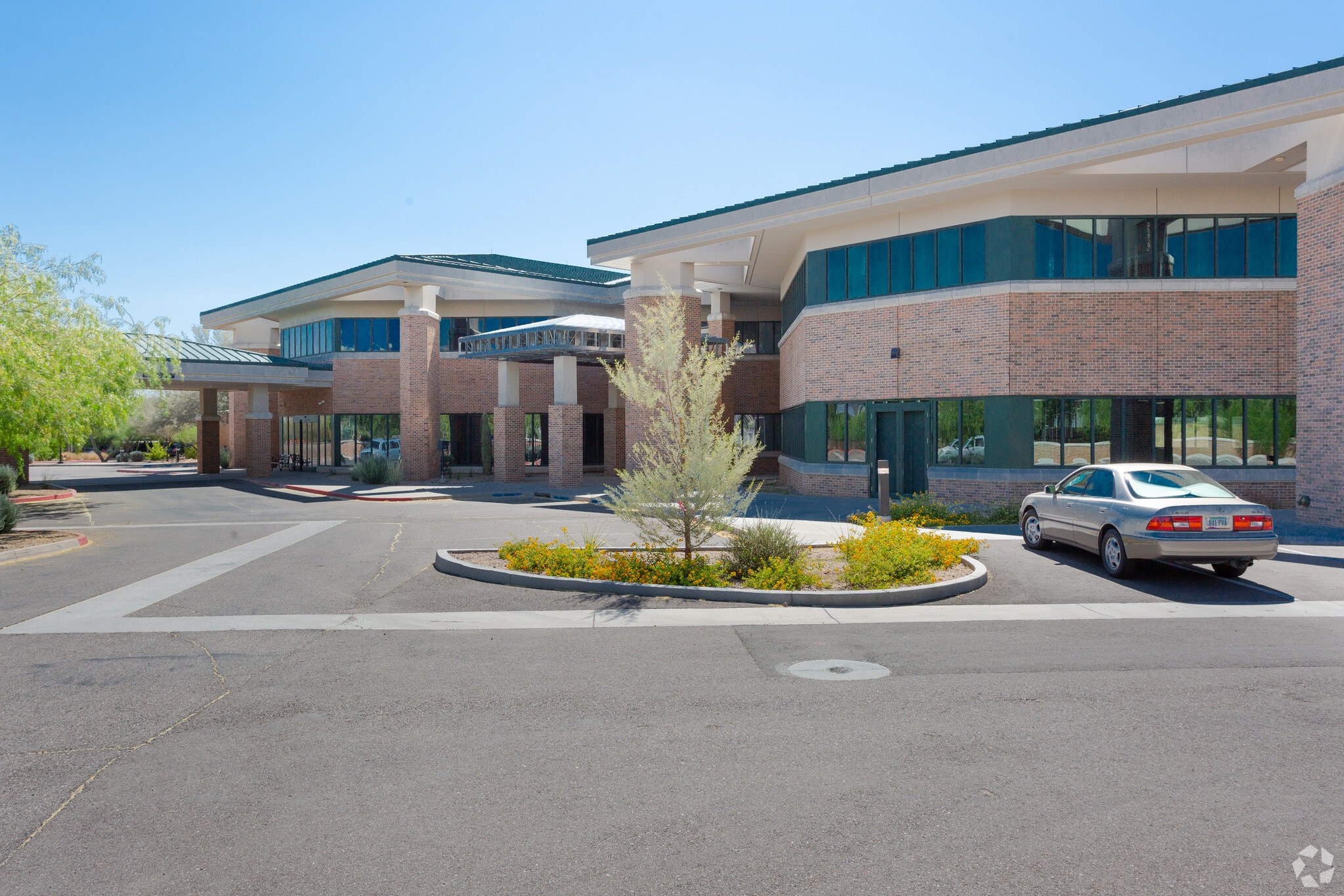 17500 N Perimeter Dr, Scottsdale, AZ for lease Building Photo- Image 1 of 4