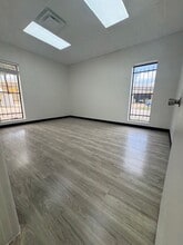 4729 Ramus St, Houston, TX for lease Building Photo- Image 2 of 9