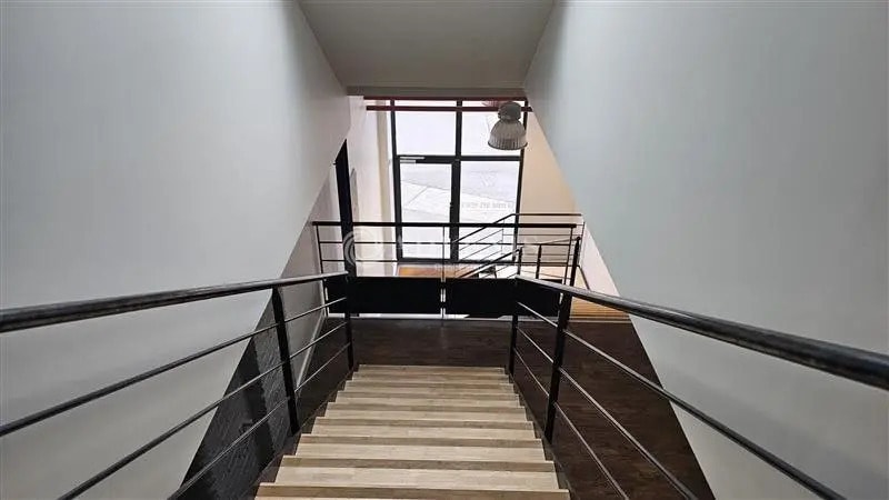 Office in Lille for lease - Interior Photo - Image 3 of 9