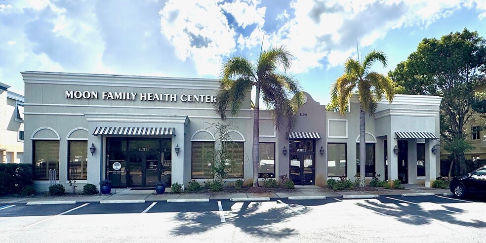 1190 Pine Ridge Rd, Naples, FL for lease - Building Photo - Image 1 of 7