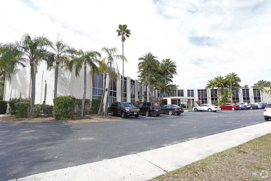 300 S Duncan Ave, Clearwater, FL for sale - Primary Photo - Image 1 of 1