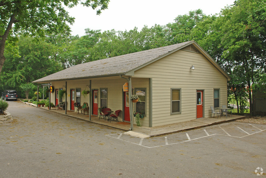 9414-9416 Anderson Mill Rd, Austin, TX for lease - Building Photo - Image 2 of 6