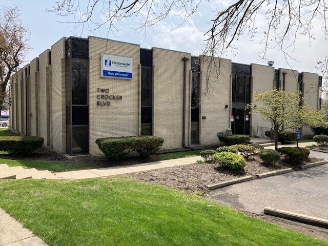2 Crocker Blvd, Mount Clemens, MI for sale Building Photo- Image 1 of 1