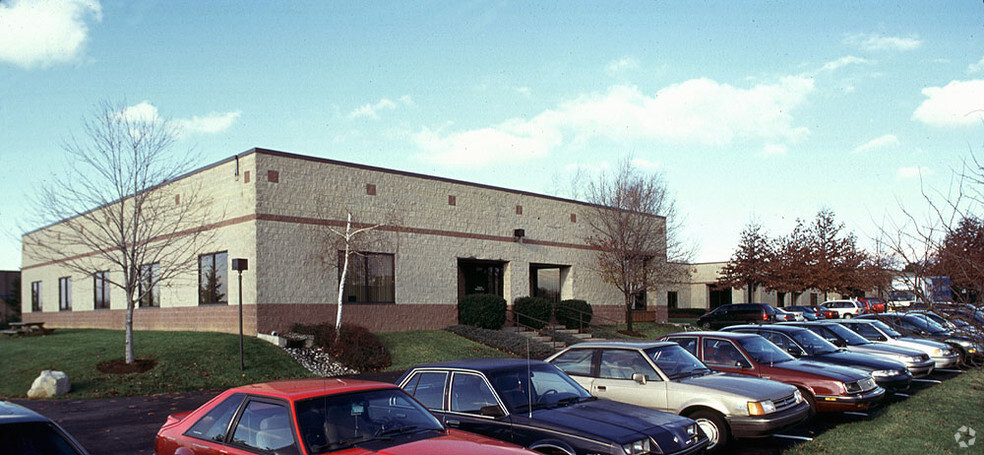 944 Marcon Blvd, Allentown, PA for lease - Primary Photo - Image 1 of 2