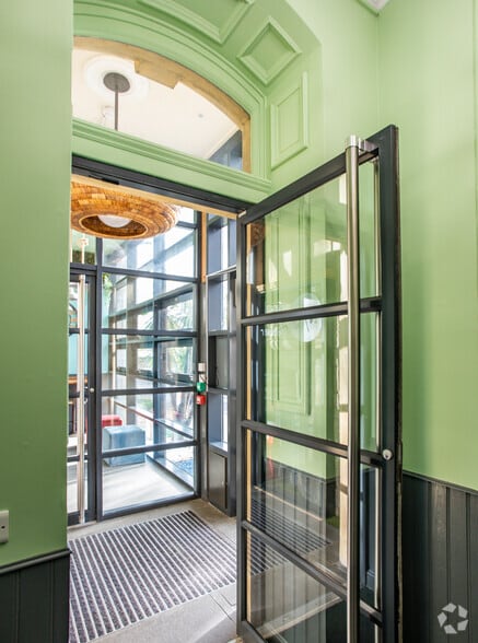 496 Ferry Rd, Edinburgh for lease - Interior Photo - Image 2 of 23