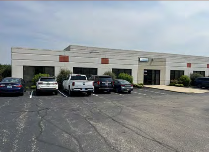 8890-8918 Beckett Rd, West Chester, OH for lease - Building Photo - Image 2 of 6