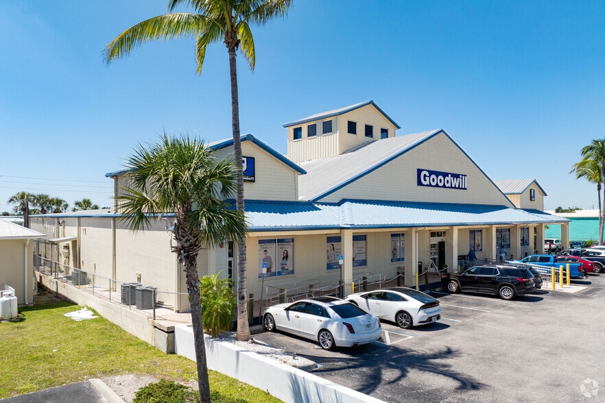 3415 Tamiami Trl, Punta Gorda, FL for lease - Building Photo - Image 1 of 15