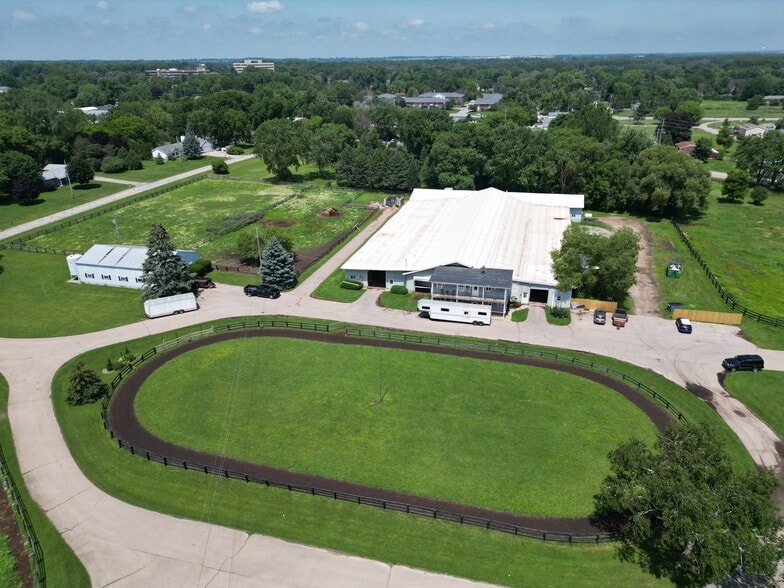 136 Ferdinand Ave, Neenah, WI for sale - Building Photo - Image 2 of 5