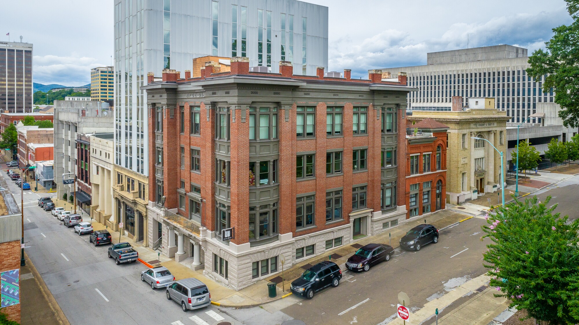 123 E 7th St, Chattanooga, TN for lease Building Photo- Image 1 of 35