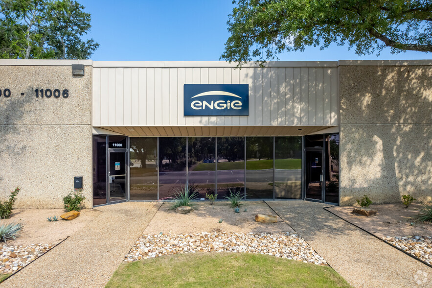 11000-11006 Metric Blvd, Austin, TX for lease - Building Photo - Image 2 of 5