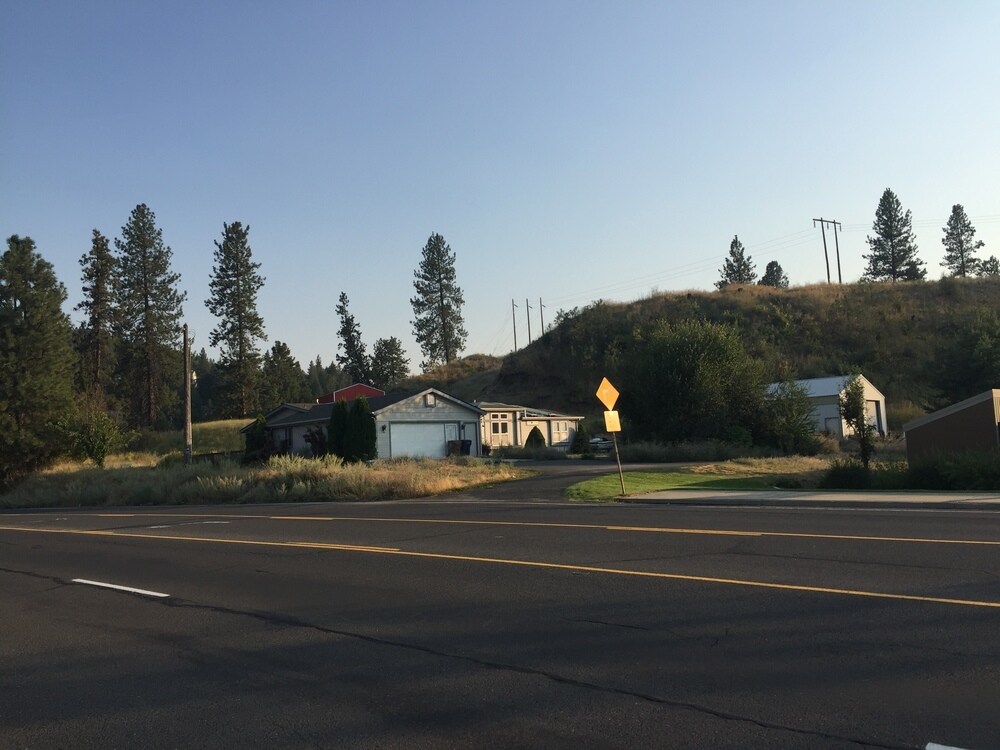 4302 S Cheney Rd, Spokane, WA 99224