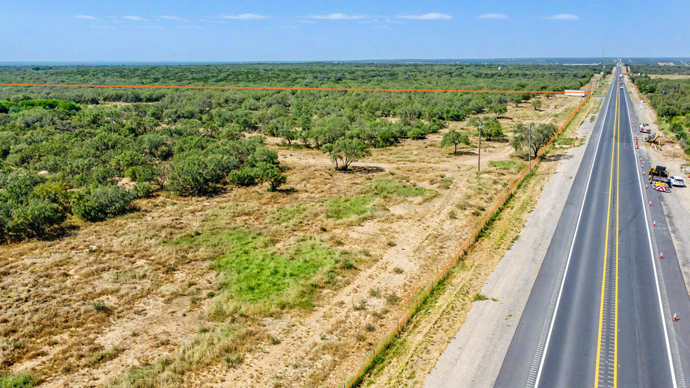 Hwy 83 N Hwy, Laredo, TX for sale - Primary Photo - Image 1 of 14