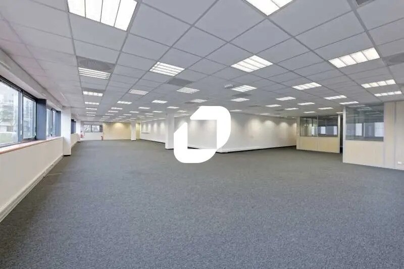 Office in Cergy for lease - Interior Photo - Image 2 of 25