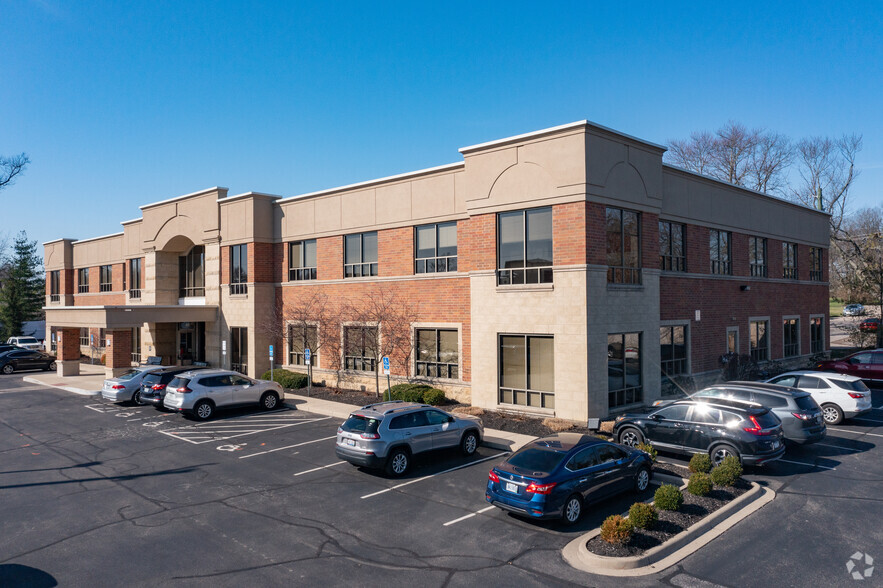 8251 Pine Rd, Cincinnati, OH for lease - Building Photo - Image 2 of 4