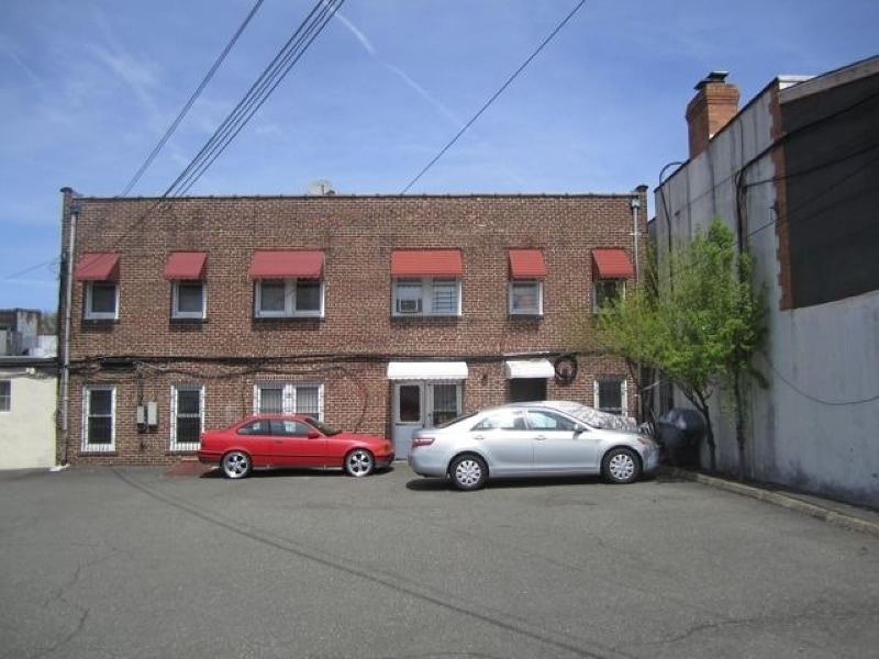 435439 N Wood Ave, Linden, NJ 07036