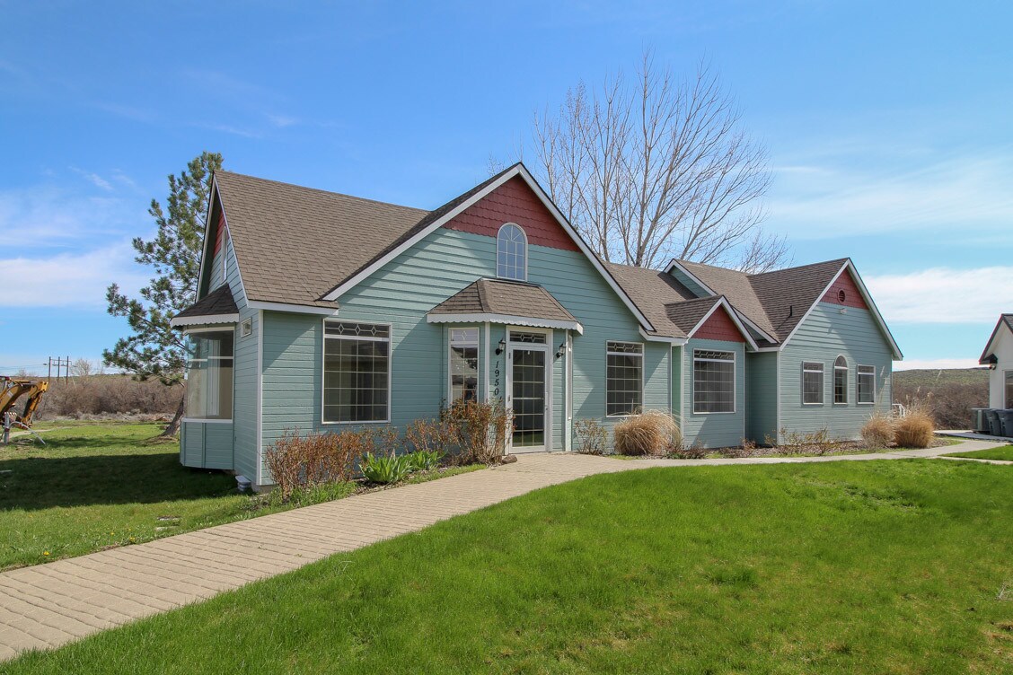 1950 Keene Rd, Richland, WA 99352