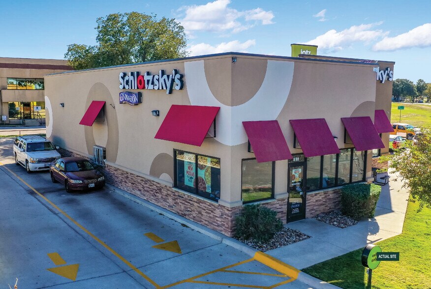 102 Riverview Dr, Lampasas, TX for sale - Building Photo - Image 1 of 1