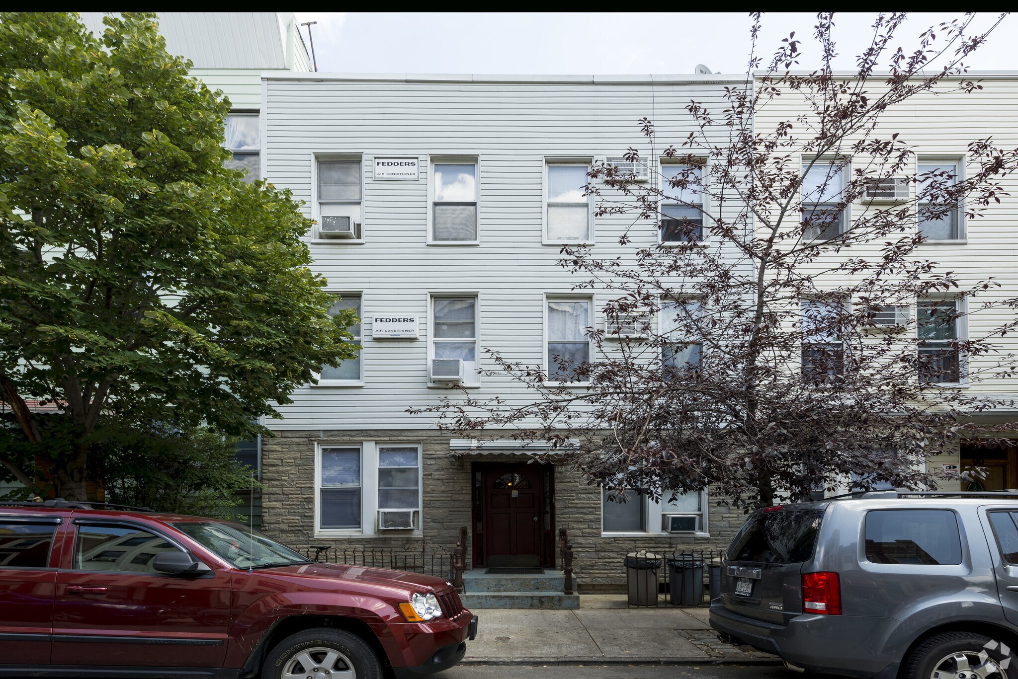 92 Diamond St, Brooklyn, NY for sale Primary Photo- Image 1 of 1