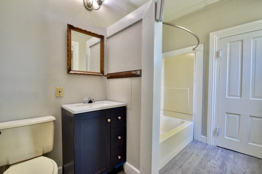 2824 Haines Rd, Madison, OH 44057 6 Unit Multi Family Cashflow