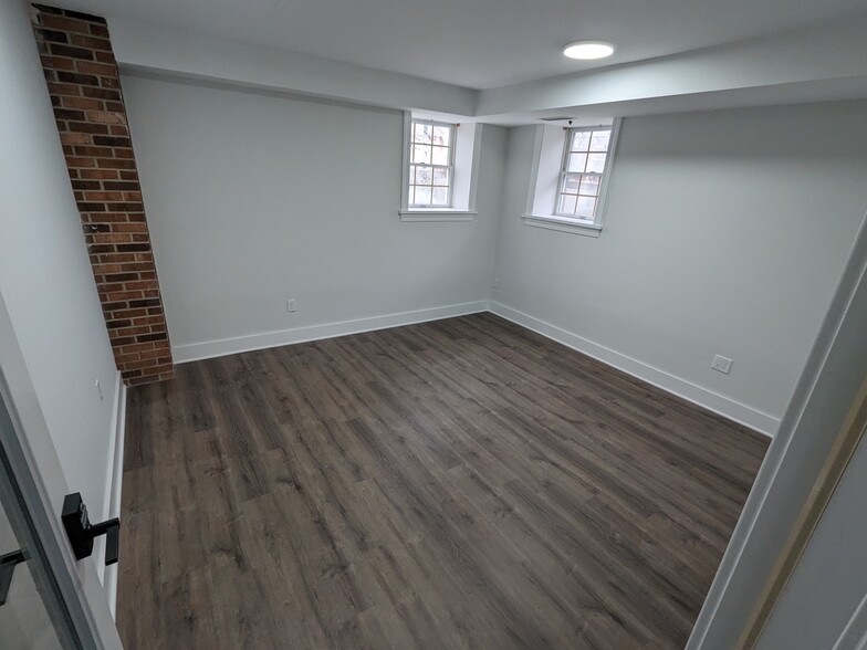 339 Somerset St, Plainfield, NJ for lease - Interior Photo - Image 3 of 14