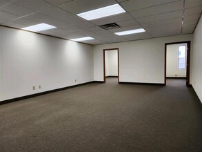 1955 University Ave W, Saint Paul, MN for lease Interior Photo- Image 1 of 6