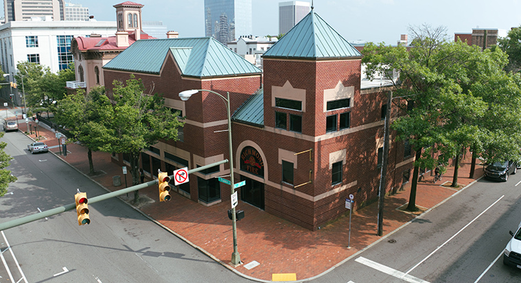 201 E Franklin St, Richmond, VA for lease - Building Photo - Image 1 of 11