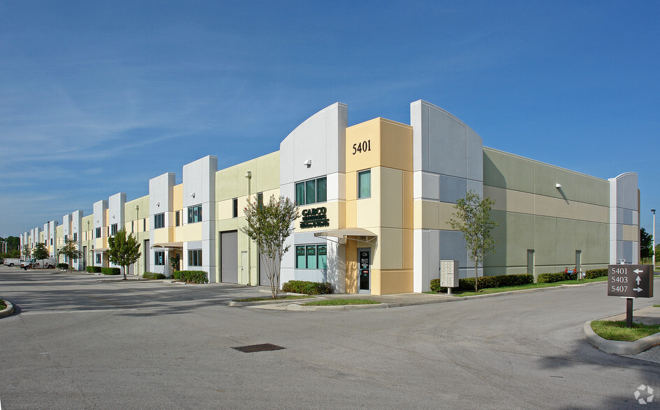 5401 N Haverhill Rd, West Palm Beach, FL for lease - Building Photo - Image 2 of 19