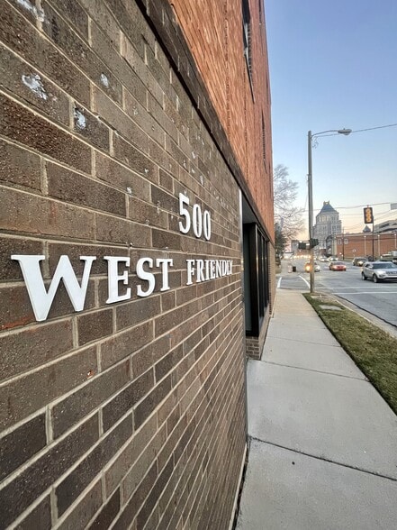 500 W Friendly Ave, Greensboro, NC for lease - Building Photo - Image 2 of 13