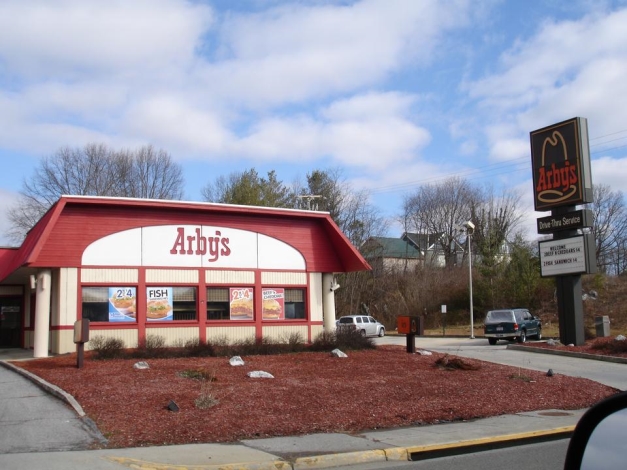 1040 N 4th St, Wytheville, VA for sale - Primary Photo - Image 1 of 1