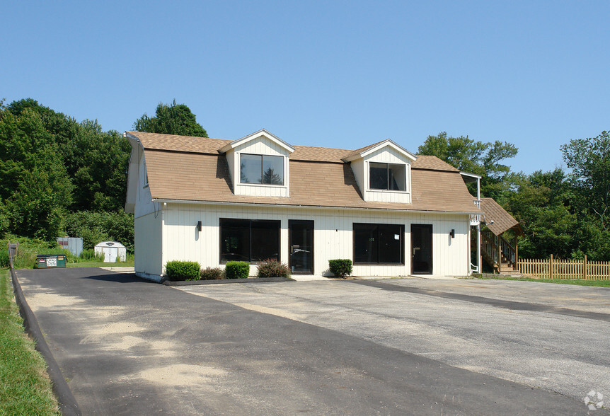 76 Amston Rd, Colchester, CT for sale - Primary Photo - Image 1 of 1
