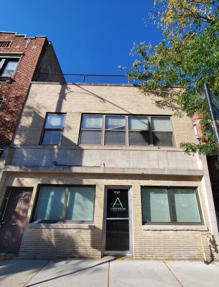 2032 W Irving Park Rd, Chicago, IL for sale - Building Photo - Image 1 of 15