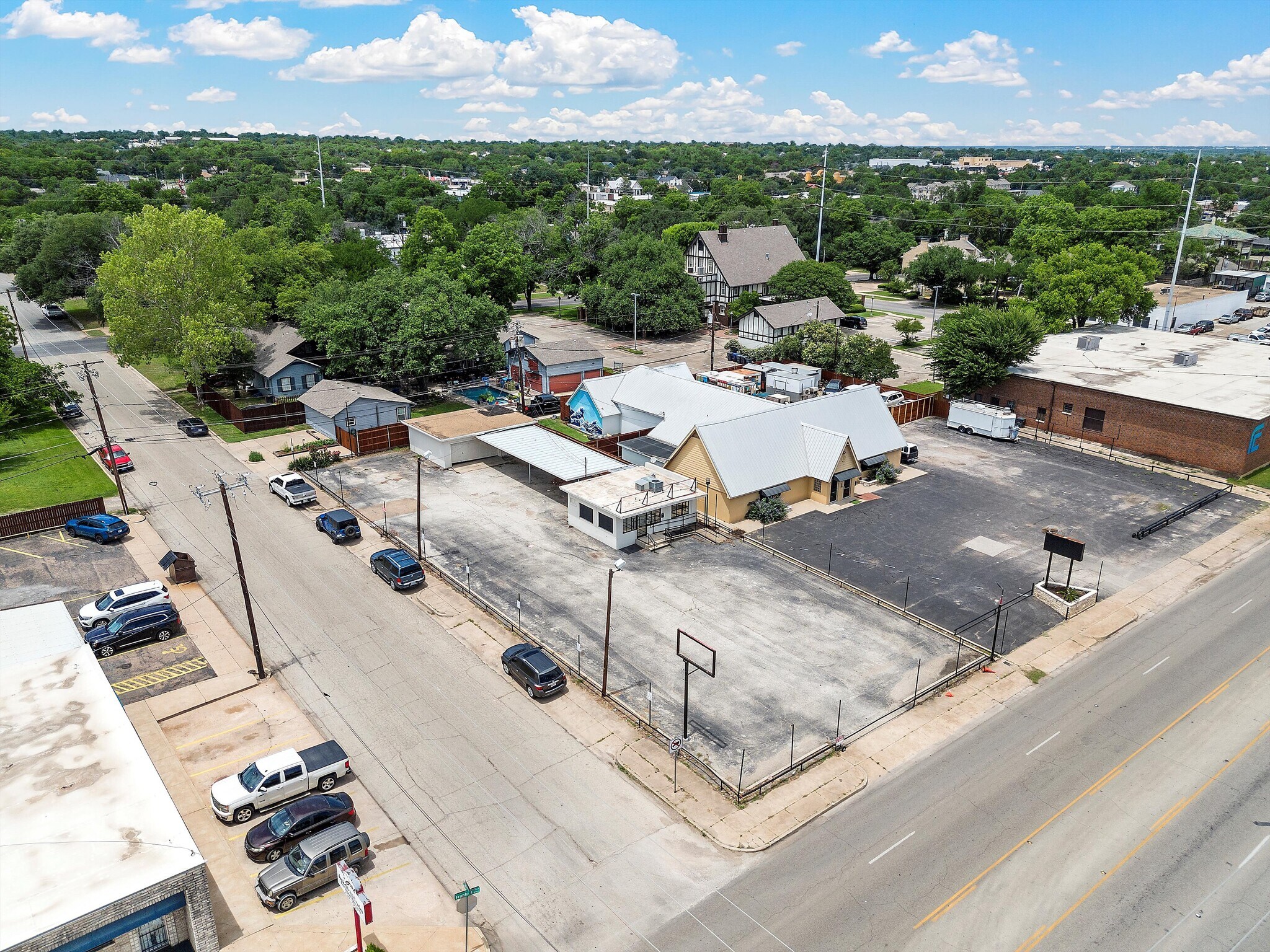 2629 Franklin Ave, Waco, TX for sale Building Photo- Image 1 of 7