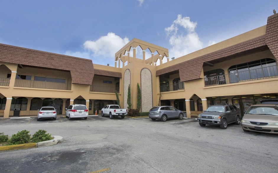 5460 N State Road 7, Fort Lauderdale, FL for lease - Building Photo - Image 1 of 11