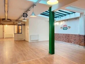Office in Levallois-Perret for lease Interior Photo- Image 1 of 6
