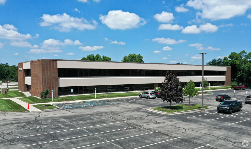 7321 N Shadeland Station Way, Indianapolis, IN for lease - Primary Photo - Image 1 of 2