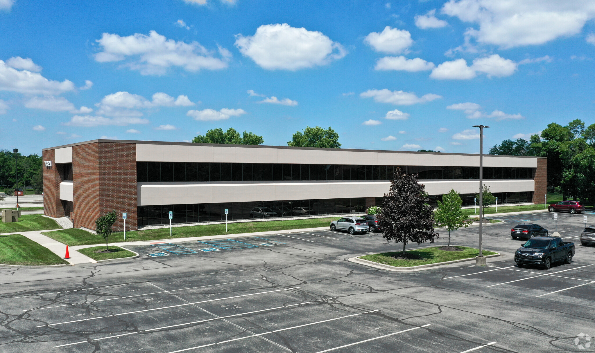 7321 N Shadeland Station Way, Indianapolis, IN for lease Primary Photo- Image 1 of 3