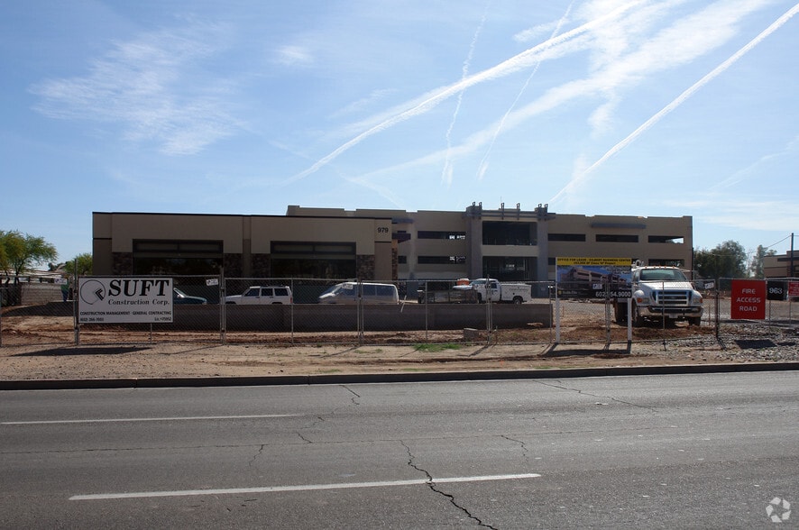 971 N Gilbert Rd, Gilbert, AZ for lease - Building Photo - Image 3 of 39