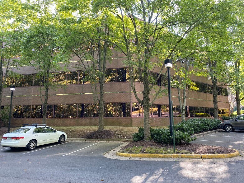 1895 Preston White Dr, Reston, VA 20191 Office for Sale