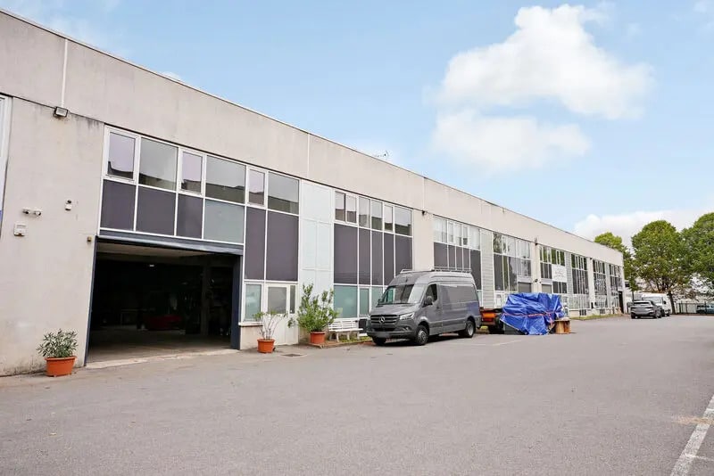 Flex in Savigny-sur-Orge for sale Building Photo- Image 1 of 13