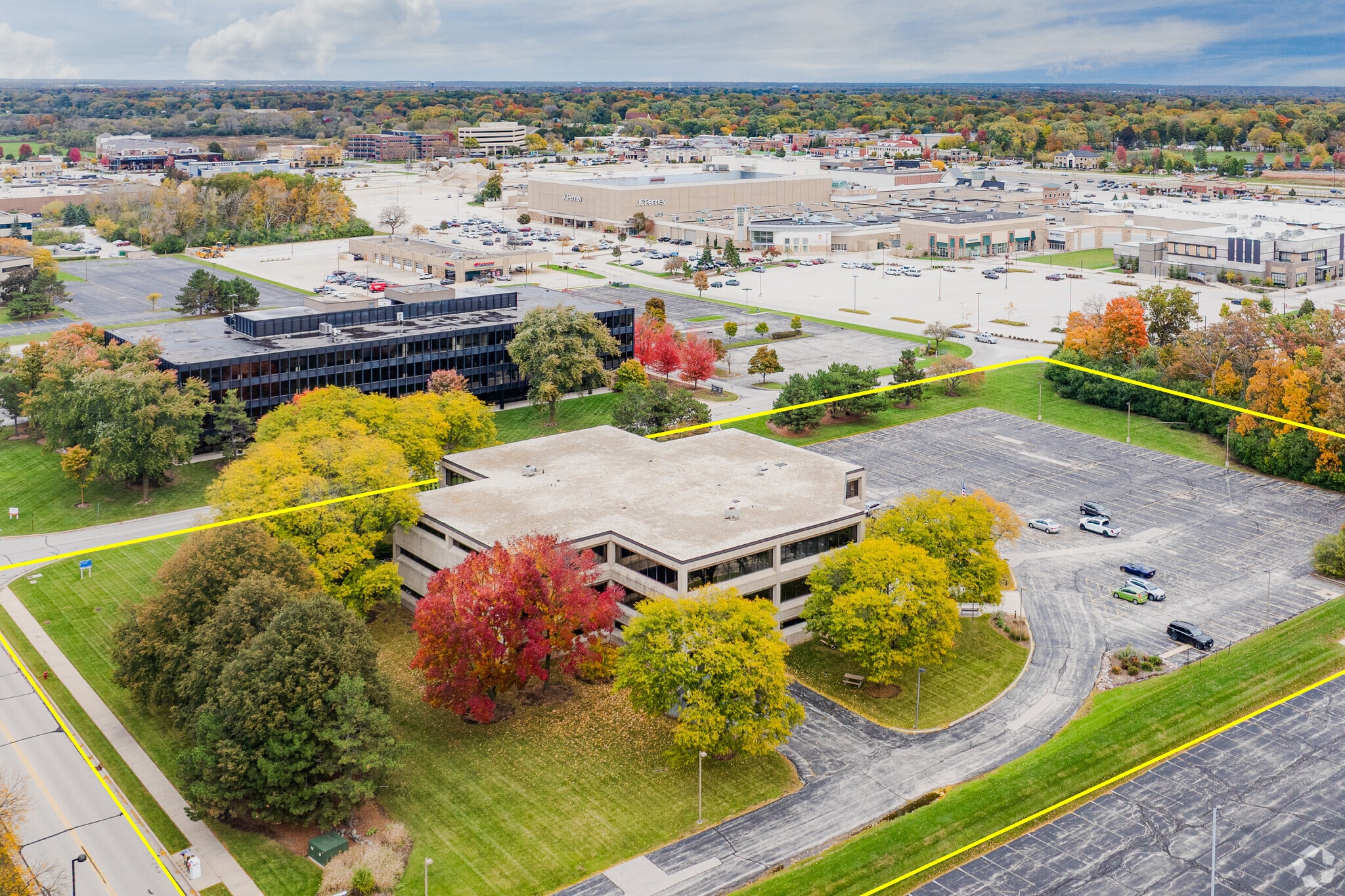 250 S Executive Dr, Brookfield, WI for sale Aerial- Image 1 of 30