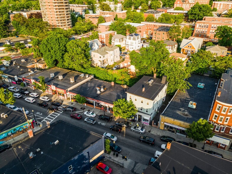 Washington St Portfolio portfolio of 5 properties for sale on LoopNet.com - Building Photo - Image 1 of 44